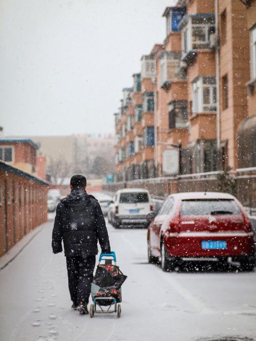 下雪了对家人的关心