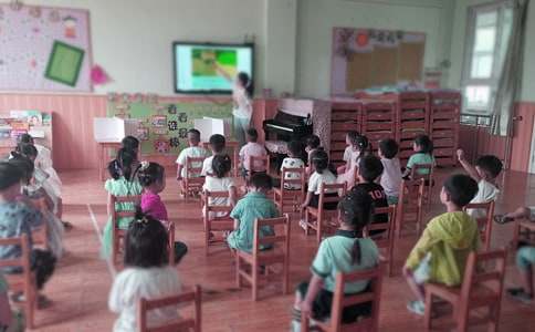 幼儿园中班体育教案《轮胎》